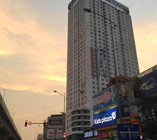 bán gấp chung cư FLC Tower , Quang Trung ,Hà Đông 2 ngủ,2 wc, giá 2 tỷ 7 