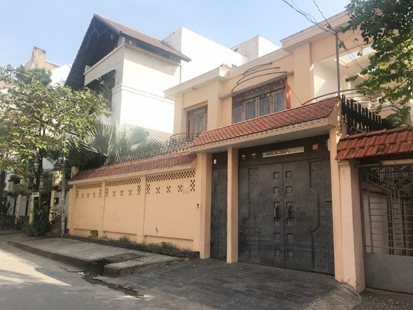 Cho thuê nguyên căn biệt thự Lê Quang Định, Bình Thạnh 12x27m đủ nội thất