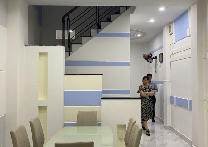 Chính chủ cần bán gấp nhà mới tại đường Nơ Trang Long, phường7,Q.Bình Thạnh(4x11m), nhỉnh 7.5 tỷ thương lượng