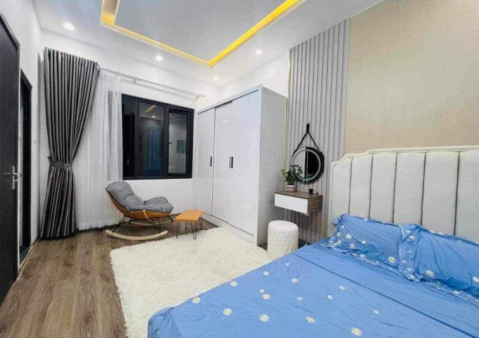 Bán nhà Thịnh Quang, 25m2 x 5T, đủ nội thất, ngõ rộng thoáng, giá chỉ 3.85 tỷ