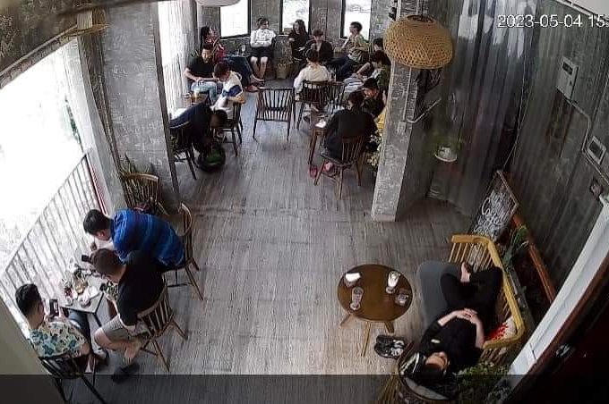 Do mình có dự định sang nước ngoài định cư nên nhượng lại quán cafe lô góc vị trí đặc biệt siêu hiếm - Địa chỉ: 58 Yên Lãng - Đống Đa - Hà Nội