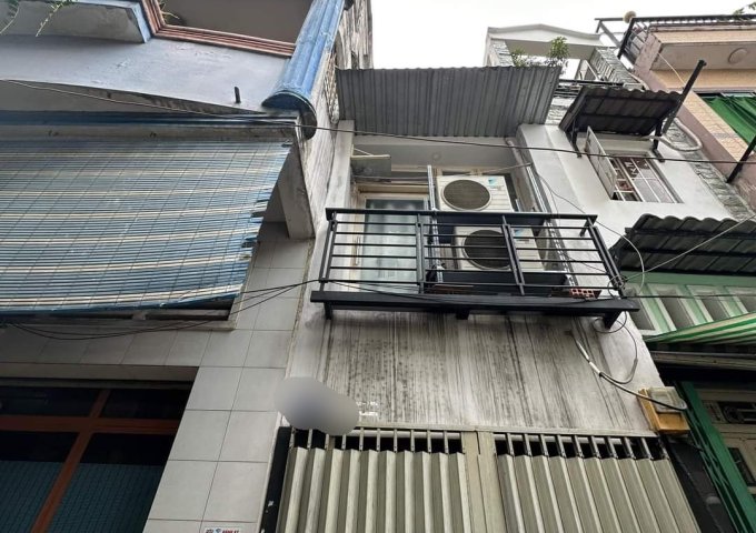 TRUNG TÂM QUẬN 10 - XE HƠI ĐỖ CỔNG - CÁCH MẶT TIỀN 2 CĂN - HẺM THÔNG 