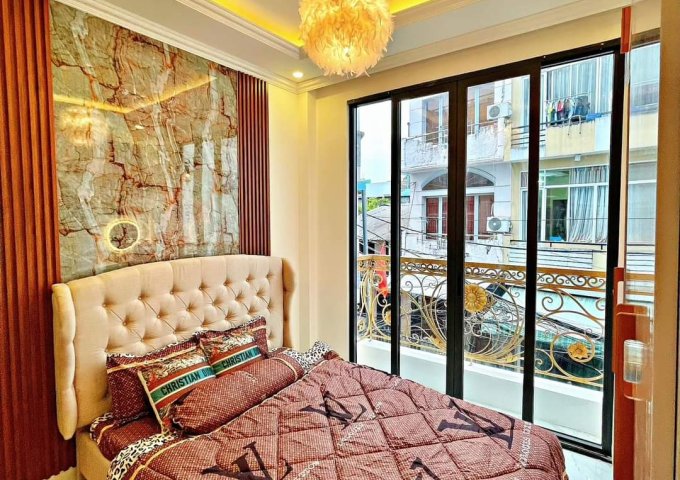 SIÊU HIẾM HẺM 7M QUẬN 10 - CÓ SÂN ĐỂ XE HƠI RIÊNG- LÊ HỒNG PHONG. VỊ TRÍ KINH DOANH - NỘI THẤT XỊN NHẬP KHẨU