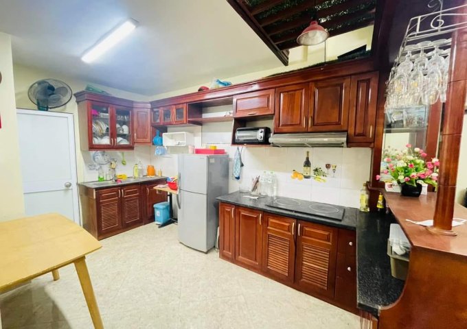 Bán nhà Yên Phúc, Hà Đông, 39 m2, 3 tầng, 4 mặt tiền, giá nhỉnh hơn 4 tỷ.