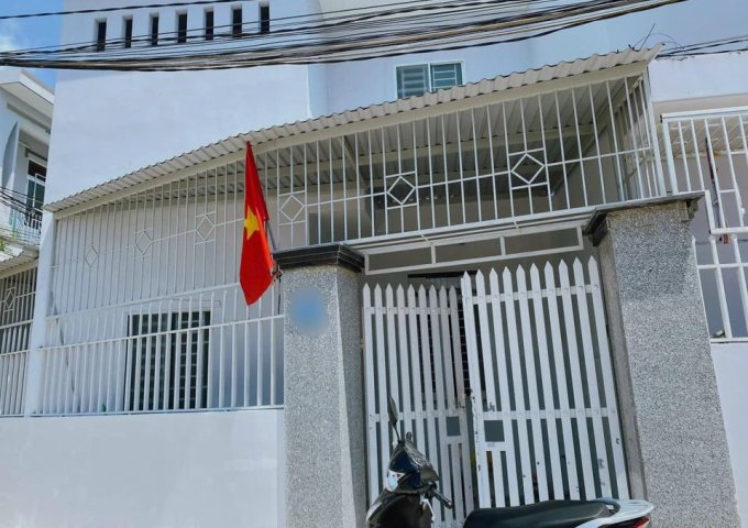 Bán nhà hẻm oto 305 Lương Định Của, Nha Trang giá rẻ