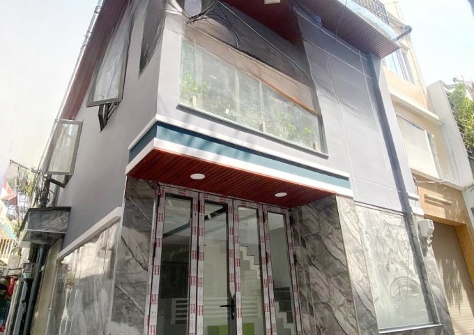 Nhà Căn góc mới 3 tầng hẻm trước nhà 5m đường Nguyễn Trãi P2Q5