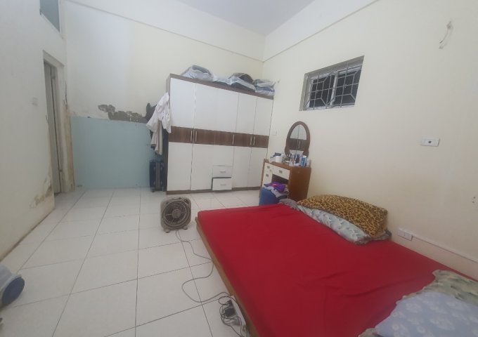 Chính chủ cần cho thuê căn CC tại N02 Ngõ 84 Chùa Láng, Đống Đa