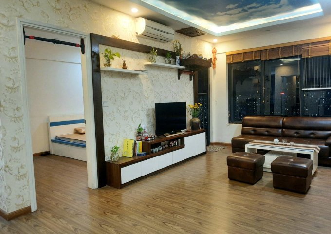 Chính chủ cho thuê căn hộ Green Star Phạm Văn Đồng 66m 2PN full đồ nhà cực đẹp. LH: 0961127399