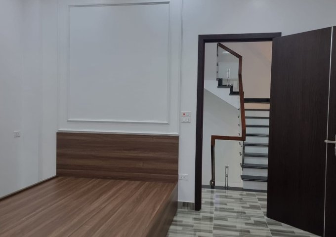 Bán nhà xây mới mặt đường Kiều Sơn - Văn Cao, 62m 4 tầng GIÁ 5 tỉ