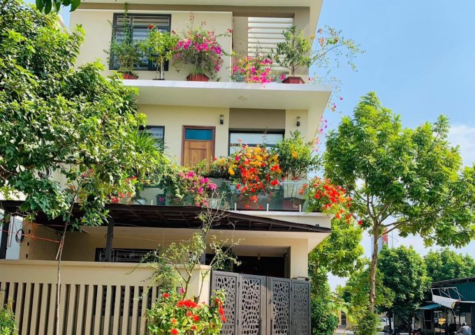 Cho thuê nhà 3 tầng 5 phòng ngủ tại Khai Quang, Vĩnh yên, Vĩnh Phúc. Gía 15 triệu