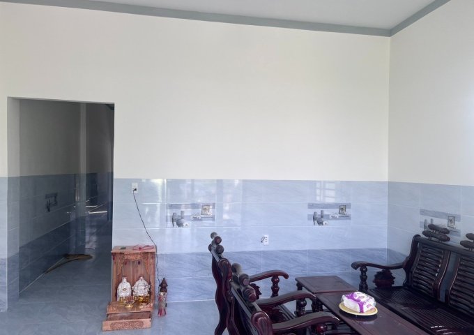 NHÀ ĐẸP - GIÁ TỐT - Cần Bán Căn Nhà Vị Trí Đắc Địa Tại Huyện Châu Thành, Tây Ninh