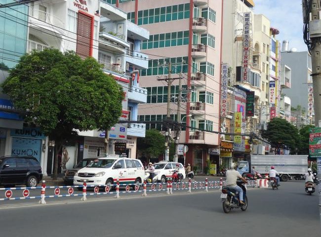 Bán nhà mặt tiền kinh doanh Bùi Hữu NGhĩa - Bạch Vân Quận 5 ( 4,1x20m) 3 Lầu
