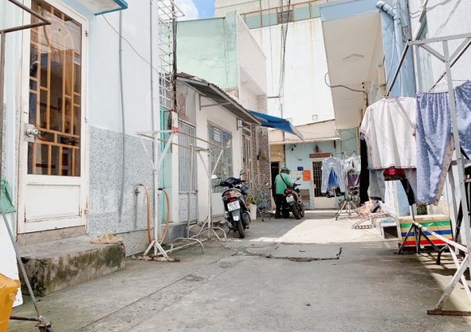 Nhà HXH đậu cửa Dương Đức Hiền, TP 50m2, gần trướng ĐH CNTP, chợ, giá chỉ 5tỷxx
