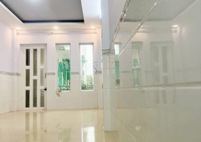 Bán nhà đẹp đang cho thuê Nguyễn Thái Sơn phường 5 Gò Vấp giá 2 tỷ 8