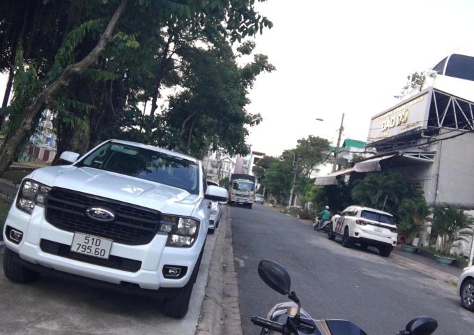 Bán nhà đường số 49B, quận Bình Tân, khu Tên Lửa, 20x20m, 40 tỷ, đối diện công viên