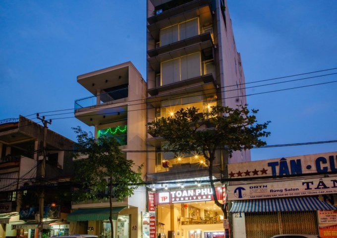 Chào bán nhà 3 tầng 3 mê đúc đường 5,5m lề 3,5m Phú Lộc 1. Vị trí gần biển, gần chợ, trường học