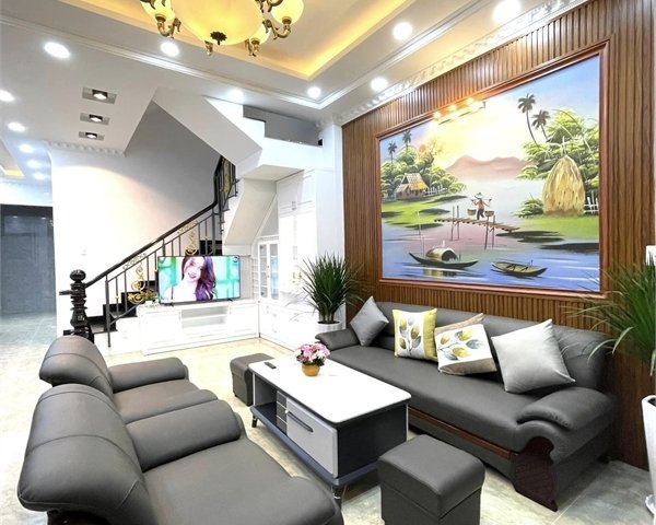 Biệt Thự VIEW Sân Bay- Sân Golf, Đường Tân Sơn – 8x18m, 3 tầng, 17 tỷ