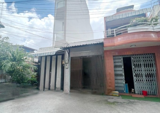 Nhà nở hậu L 8m gần đường Hưng Phú P9Q8 - Giá : 6.2 Tỷ