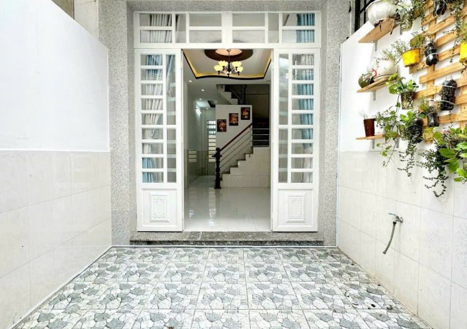 Ban nhà hẻm 1716 huỳnh Tấn Phát, nhà Bè, Dt 3x14m, 3 lầu. Giá 2,19 tỷ