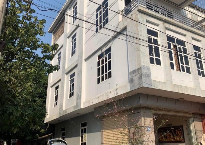 Cho thuê nhà 2 mặt tiền tại Trần Phú, Liên Bảo, Vĩnh Yên, Vĩnh Phúc. 4PN Gía 7,5 triệu