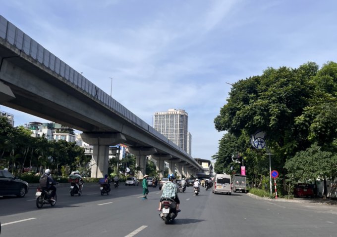 Bán nhà mặt phố Nguyễn Trãi chỉ 9 tỷ 9