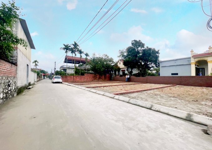 Bán lô đấ sát ủy ban phường, gần KĐT Vinhomes Dương Kinh