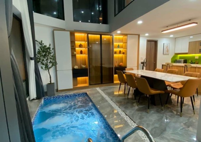 GIẢM CHÀO. GIÁ CHÀO MỚI 11.8 TỶ. THƯƠNG LƯỢNG NHẸ.
NHÀ ĐẸP 5 TẦNG –HẺM XE HƠI - 2 MẶT THOÁNG – HỒ BƠI – SÂN VƯỜN –TẶNG NỘI THẤT BAO XỊN MỊN . HẺM XE HƠI