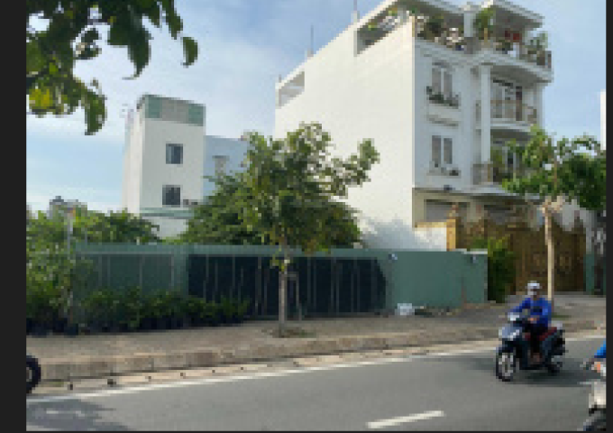 Cần tiền bán gấp căn nhà mới xây để ở kiên cố 1 trệt + 2 lầu + sân thượng tại 1 sẹc đường Võ Văn Kiệt, phường 2, Sóc Trăng gần Quân khu 9.