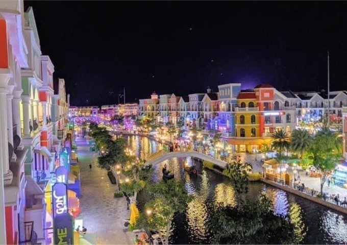 Địa Chấn Thuê Nhà 𝟎 Đồng Tại Vinhomes Mega Grand World Hà Nội