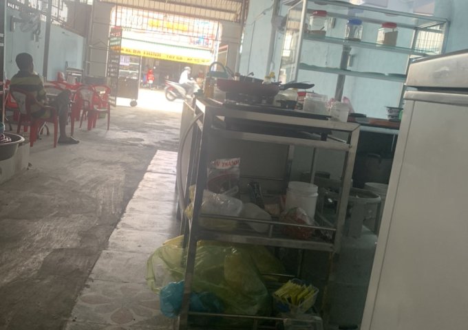 E cần sang nhượng lại quán ăn trưa và nhậu tối ở Bửu Hòa, Biên Hòa, do về quê có việc k thể tiếp tục kinh doanh.