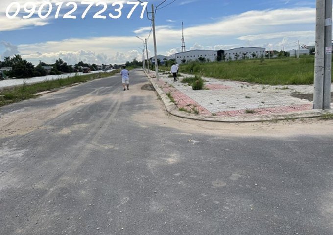 Bán lô đất góc 2 mặt tiền đường, khu đô thị Hoàng Tâm, giá tốt