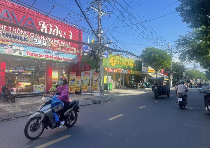 Bán nhà 1 sẹc ngắn Nguyễn Văn Quá, xe hơi tới nhà, 125m2(5x25) gần chợ Cây Sộp nhỉnh 6 tỷ.
