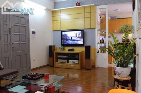 Cho thuê chung cư Lê Văn Lương 100 m², 3 ngủ, giá 10 triệu