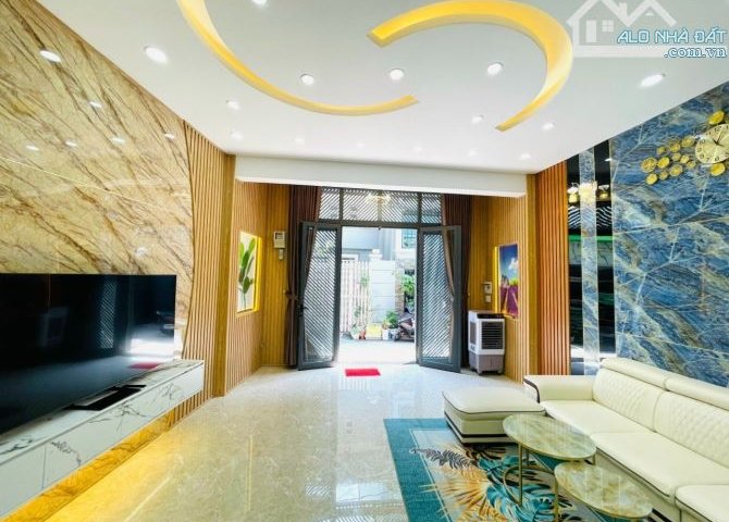 Xuất cảnh Cần bán nhanh nhà Hoàng Hoa Thám-Trục Giáp Phú Nhuận.(4x20m) 5 tầng nhỉnh 9 ty