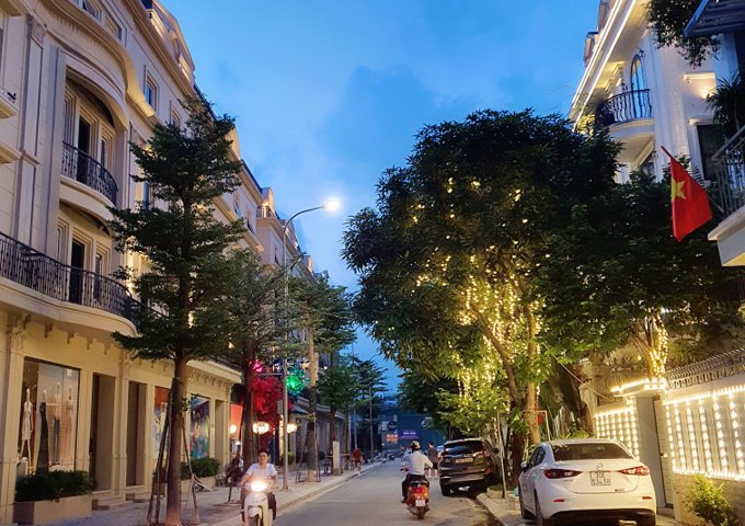 Bán shophouse mặt phố Nguyễn Xiển - nhà mới xây - cực đẹp - khai thác kinh doanh cho thuê ngay
