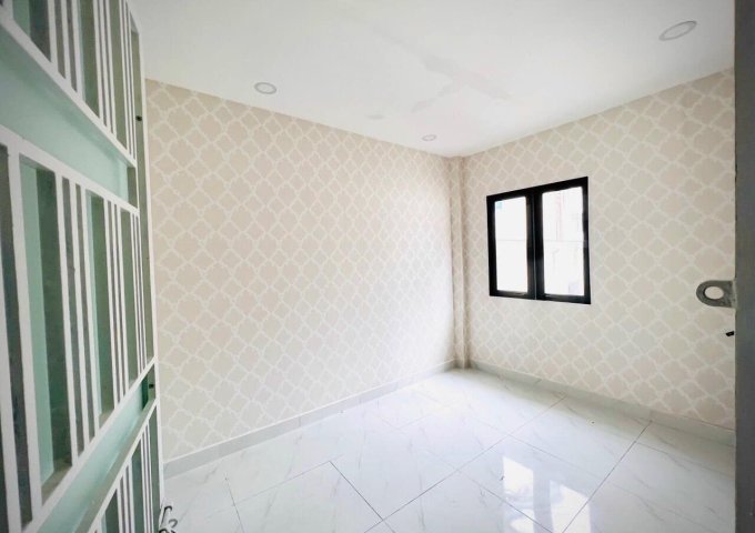 GÒ VẤP SÁT MẶT TIỀN NHÀ MỚI Ở NGAY - NHỈNH 2,5 TỶ BỚT LỘC - DT 25M2 NHÀ 3 TẦNG - GẦN CHỢ AN NHƠN GÒ VẤP, KHU AN NINH