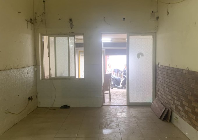 Cho thuê nhà mặt phố Bạch Đằng , 50m x 2 tầng , giá 12tr