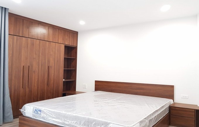 Cho thuê căn hộ dịch vụ tại Yên Phụ, Tây Hồ, 70m2, 1PN, đầy đủ nội thất mới hiện đại, ban công thoáng