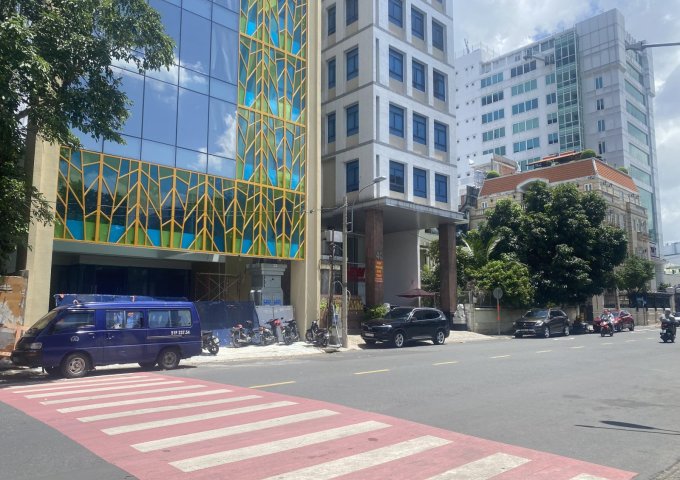 Bán Tòa  nhà, hẻm xe hơi rộng 8m, Đường Phan Huy Ích , P. 15, Quận Tân Bình: