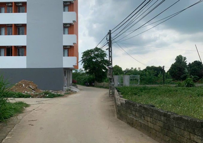 Chính chủ gửi bán lô đất 2 mặt tiền ngay sau Siêu Thị Đức Thành gần ngã 3 Vân Lôi - Bình Yên sát khu CNC Hòa Lạc