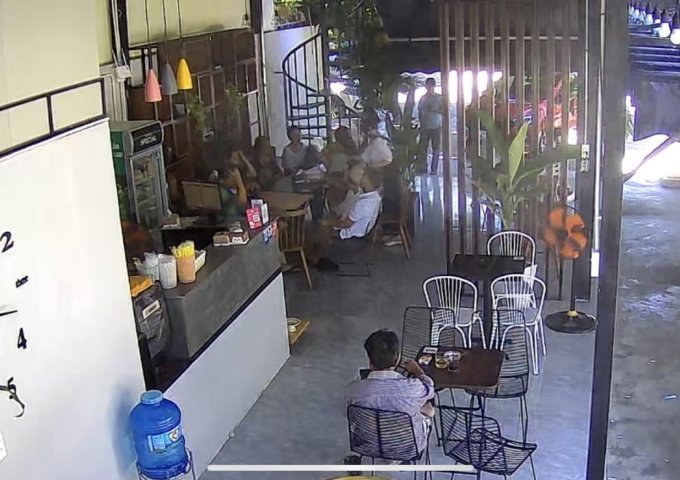 Sang lại quán cafe lô góc Mai Chí Thọ - Hồ Trung Lượng - Cẩm Lệ - Đà Nẵng