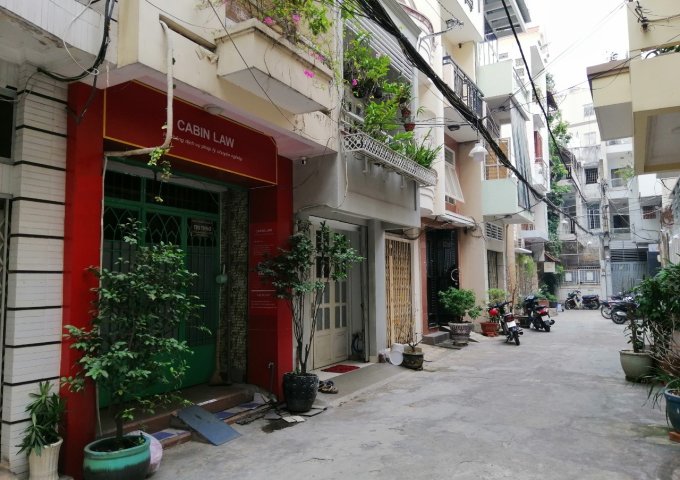 Bán nhà hẻm VIP 1 trệt 3 lầu sân thượng Cách Mạng Tháng Tám F6Q3 TP.HCM