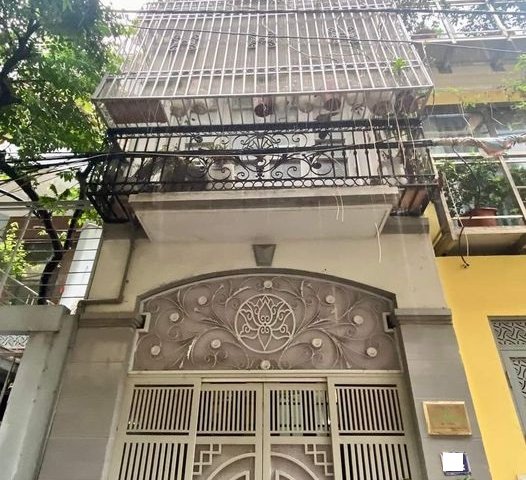 Bán nhà phố Lương Định Của, Đống Đa, ô tô đỗ cửa, 5 tầng 40m2 giá 6.9 tỷ