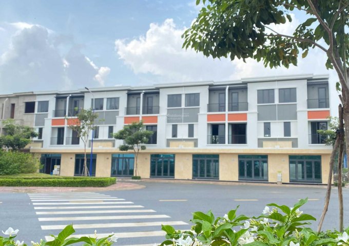 Nhà phố Lavela 1 trệt 2 lầu – nằm ngay tại Thuận An – Bình Dương, CK lên tới 18% 