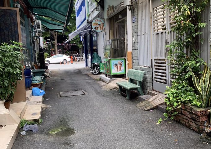 2 MẶT HẺM 4M THÔNG,20M RA MT PVT, 40M2, 2 TẦNG VỪA Ở VỪA KINH DOANH, ĐỐI DIỆN CITY LAND, ĐÂT Ở HIỆN HỮU,SHR,CC NGAY