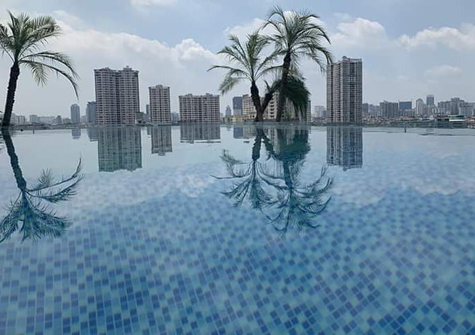 Bán Tòa Khách Sạn 5* Phố Trương Công Giai 155/190m2 x 11 tầng, 48 phòng khép kín full nội thất + bể bơi vô cực.