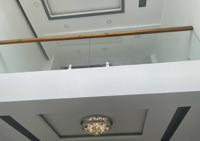 Bán nhà 31/32E Lê Lai, DT 4x14m, 4 tầng, giá 8,5 Tỷ, Hẻm thông 6m