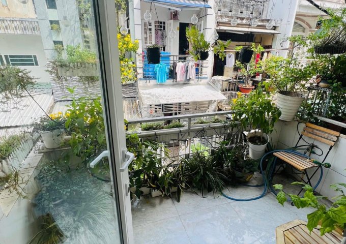 Bán gấp nhà đẹp hẻm thông Nguyễn Đình Chiểu, Q3 khu dân trí 4 tầng, 3PN, sổ đẹp, 40m2, 7 tỷ 