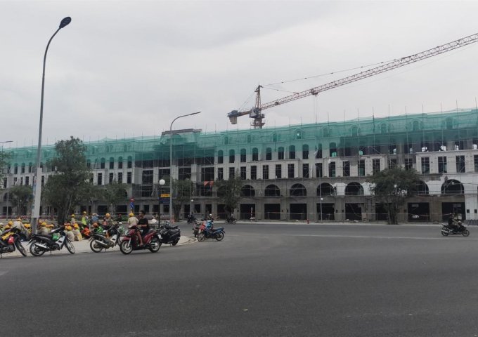 Cho thuê cửa hàng, nhà phố kinh doanh tại khu đô thị Vinhomes, 266m2 giá chỉ 6,1 triệu/ thg