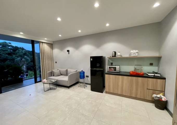 Cho thuê nguyên toà 18 phòng căn hộ khép kín tại Văn Cao,, giá 120 triệu